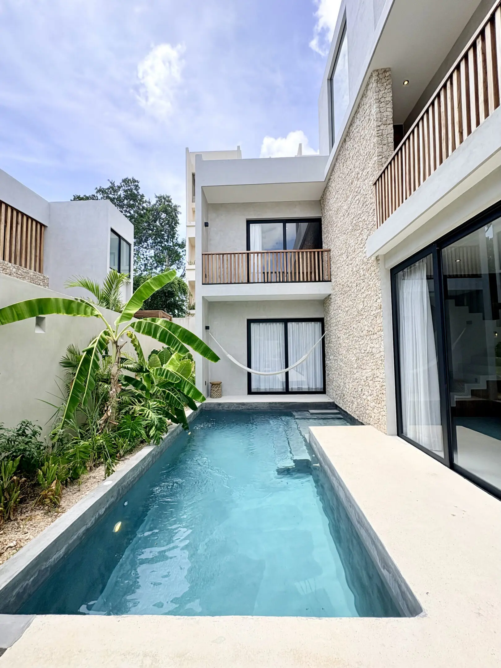 Modern villa with narrow private pool